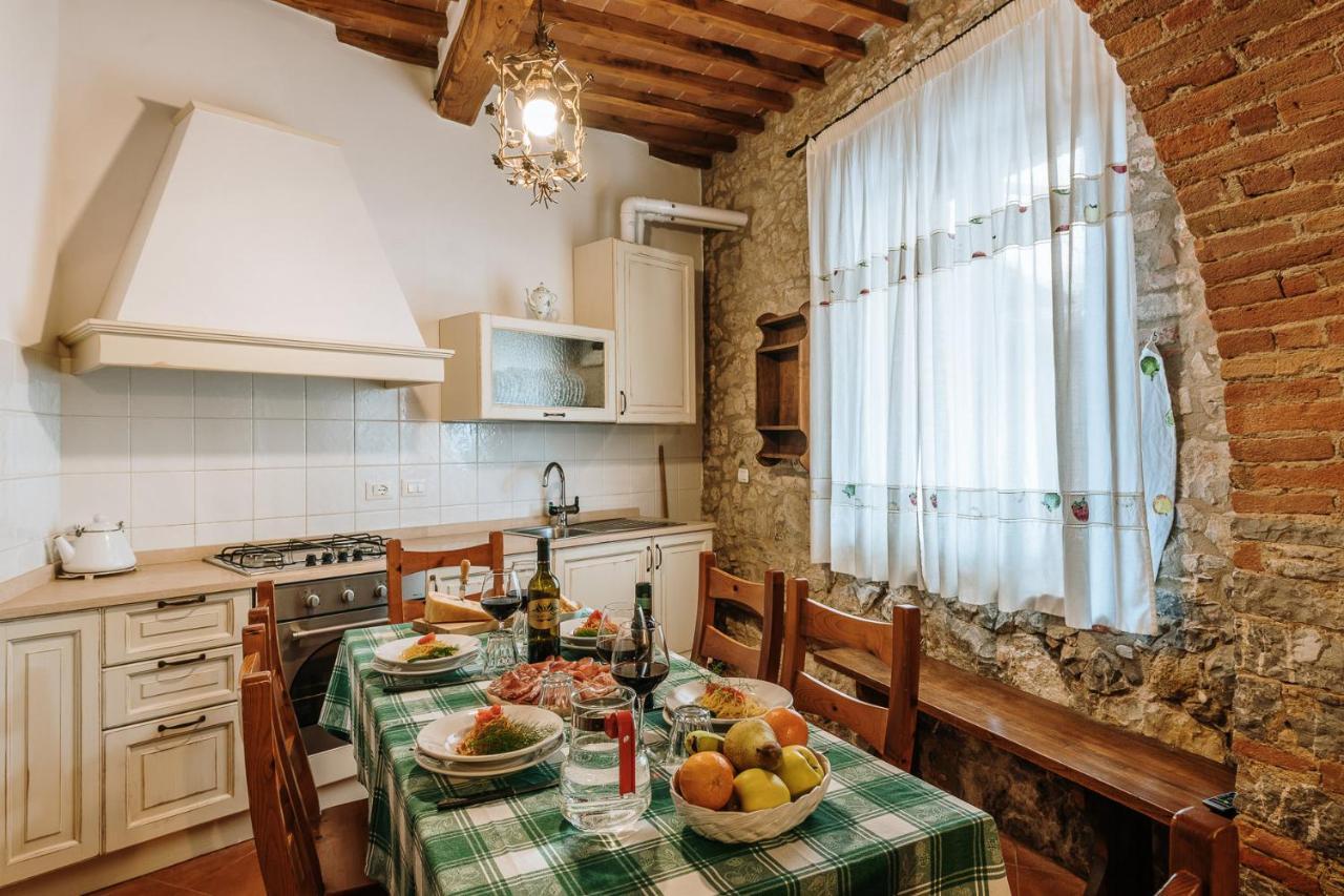 Borgo Villa A Sesta San Gusme Exterior foto